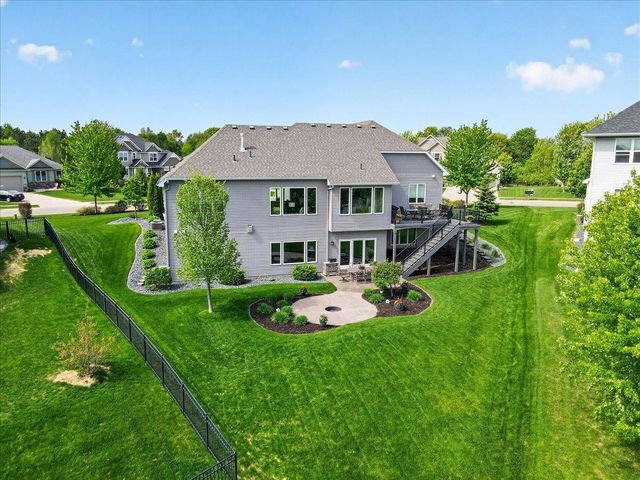10302 Oregon Avenue N, Brooklyn Park, MN 55445