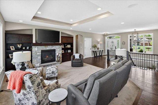 10302 Oregon Avenue N, Brooklyn Park, MN 55445