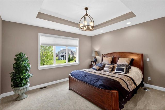 10302 Oregon Avenue N, Brooklyn Park, MN 55445