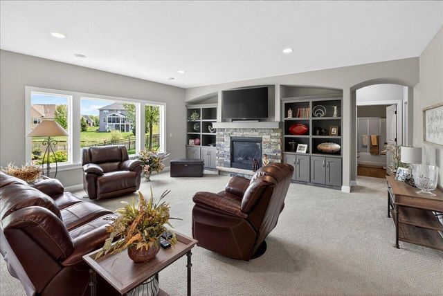 10302 Oregon Avenue N, Brooklyn Park, MN 55445
