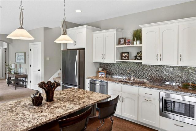 10302 Oregon Avenue N, Brooklyn Park, MN 55445