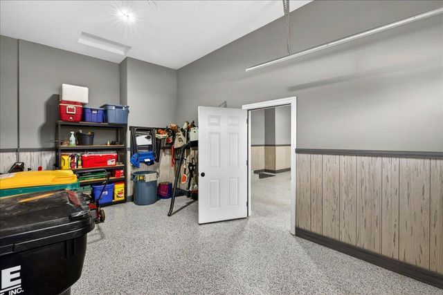 10302 Oregon Avenue N, Brooklyn Park, MN 55445