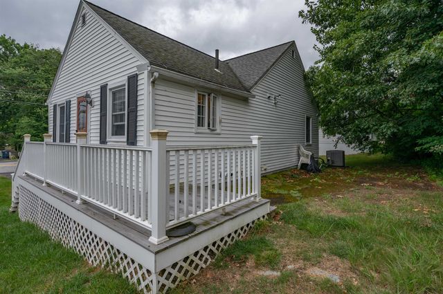 21 Charlotte Avenue, Nashua, NH 03064