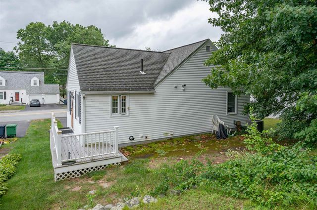 21 Charlotte Avenue, Nashua, NH 03064