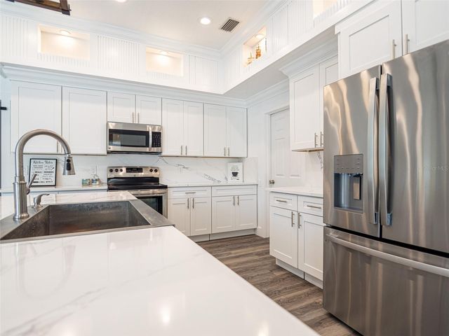 2855 CHAPELWOOD COURT, Oviedo, FL 32765