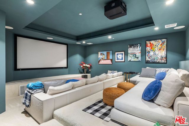 1501 Viewsite Terrace, Los Angeles, CA 90069