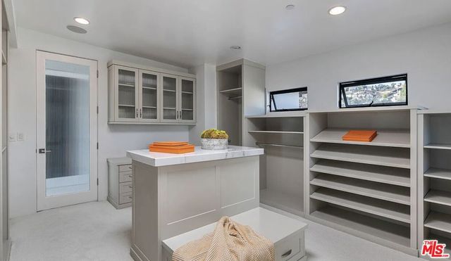 1501 Viewsite Terrace, Los Angeles, CA 90069