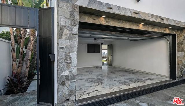 1501 Viewsite Terrace, Los Angeles, CA 90069