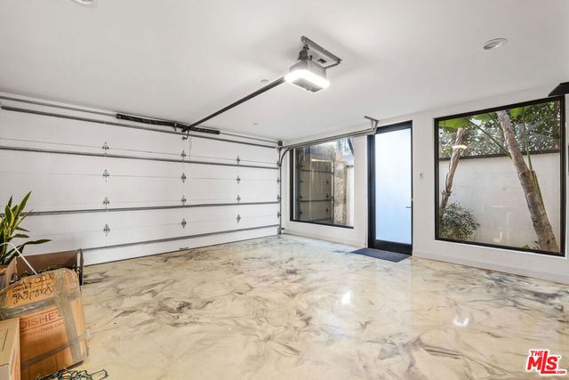 1501 Viewsite Terrace, Los Angeles, CA 90069