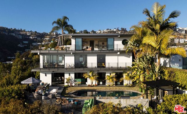 1501 Viewsite Terrace, Los Angeles, CA 90069