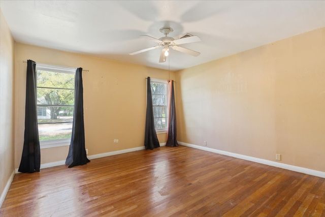 216 Bluebonnet, Marlin, TX 76661