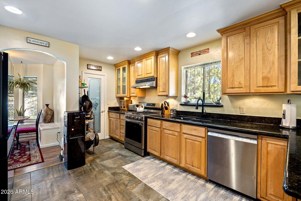 Image 11 of property listing at 420 E Owens --, Show Low, AZ 85901
