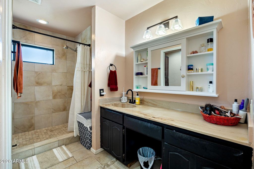 Image 16 of property listing at 420 E Owens --, Show Low, AZ 85901