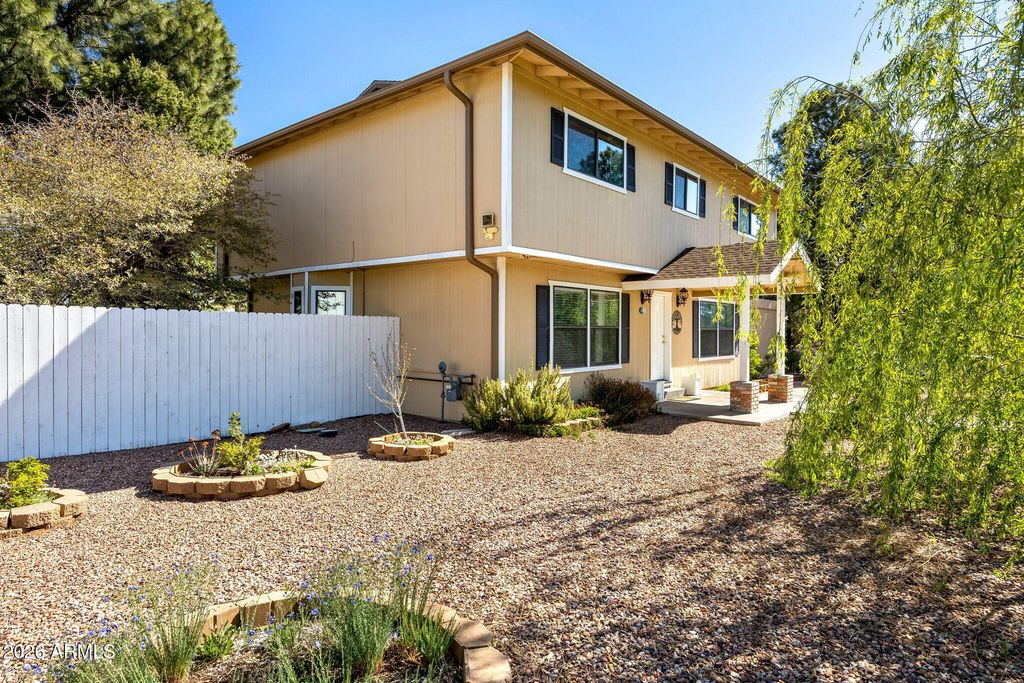 Image 3 of property listing at 420 E Owens --, Show Low, AZ 85901