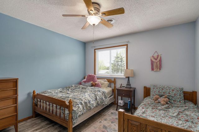 3723 E Sugar Hill Street, Springfield, MO 65809