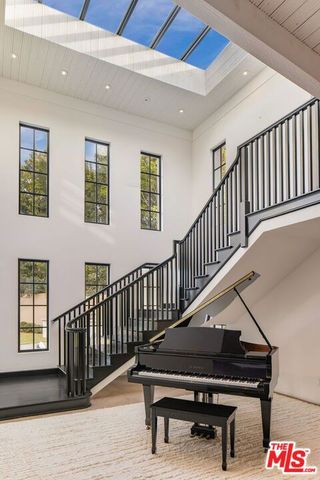 1100 Pine Drive, Beverly Hills, CA 90210