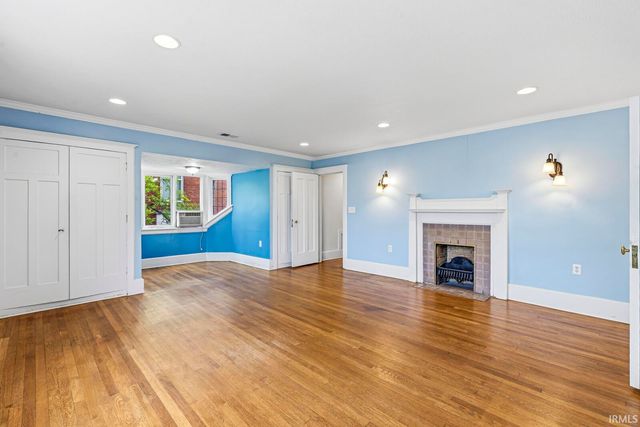 527 W Colfax Avenue, South Bend, IN 46601