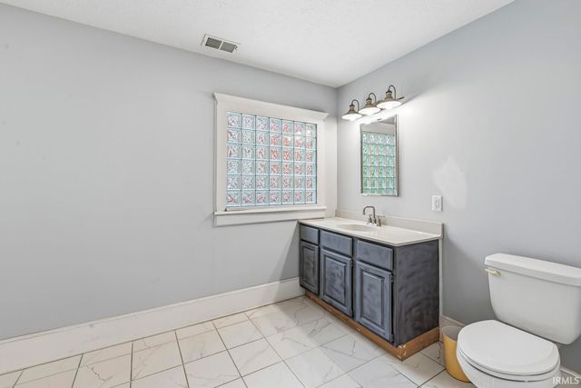 527 W Colfax Avenue, South Bend, IN 46601