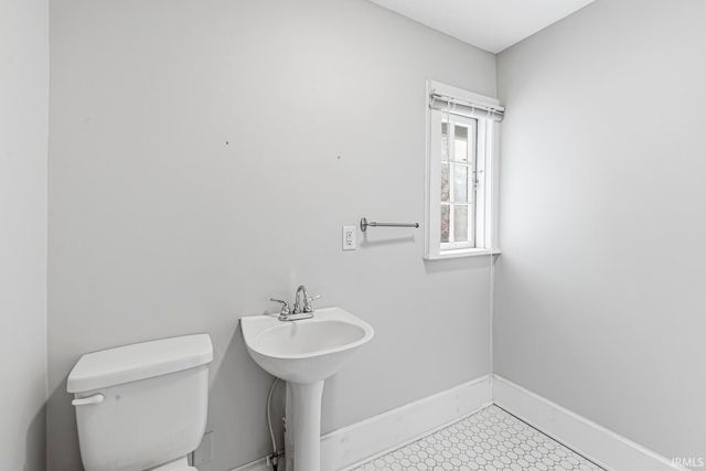 527 W Colfax Avenue, South Bend, IN 46601