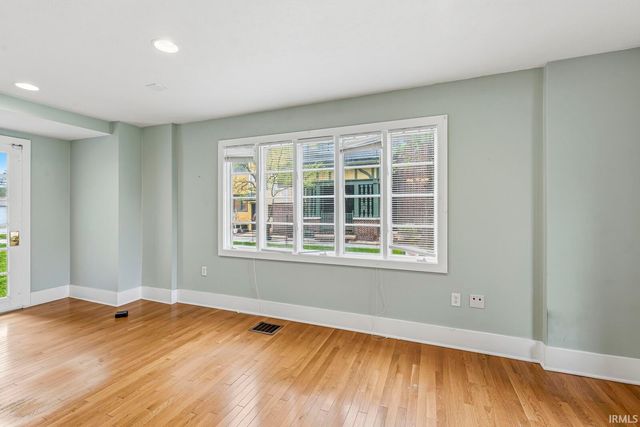 527 W Colfax Avenue, South Bend, IN 46601