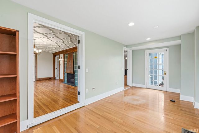 527 W Colfax Avenue, South Bend, IN 46601