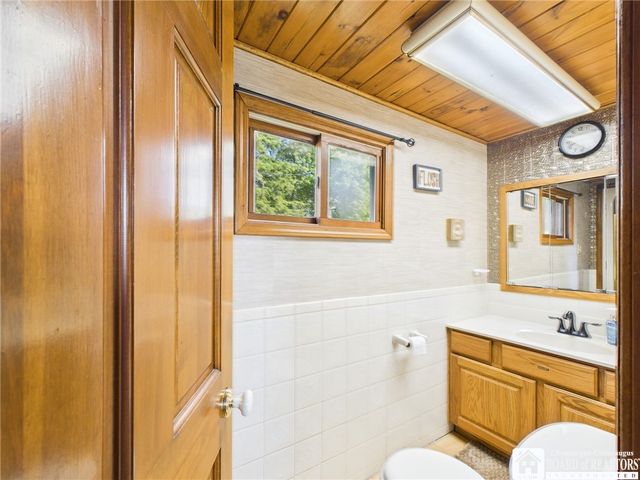 485 Derrick Road, Foster Town, PA 16701