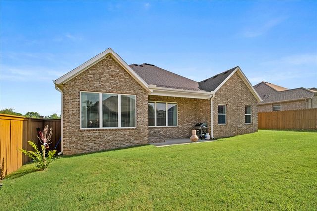 4027 E Utica Lane, Fayetteville, AR 72701