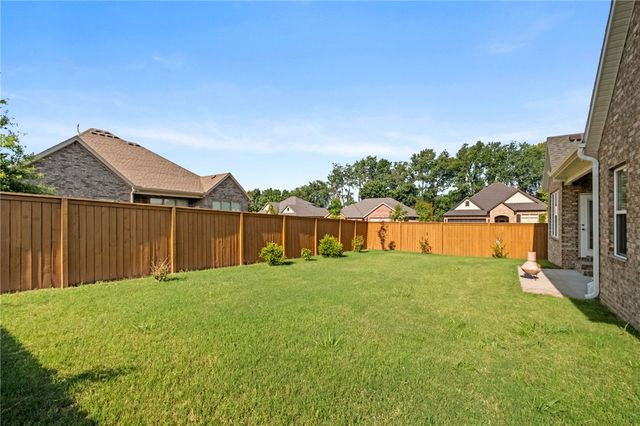 4027 E Utica Lane, Fayetteville, AR 72701