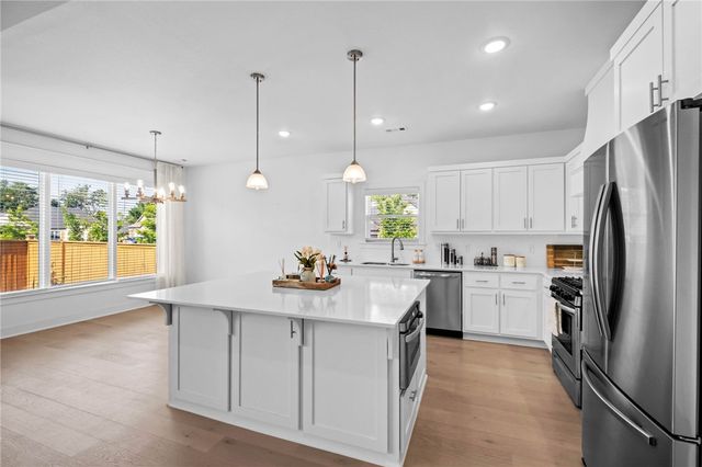 4027 E Utica Lane, Fayetteville, AR 72701