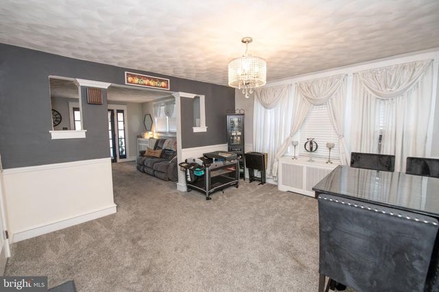 105 WAYNE AVE, Springfield, PA 19064
