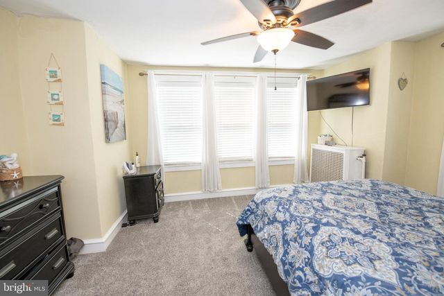 105 WAYNE AVE, Springfield, PA 19064