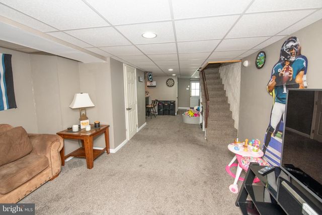 105 WAYNE AVE, Springfield, PA 19064