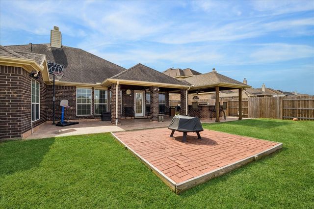 20318 Sedona Oaks Drive, Cypress, TX 77433