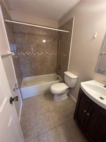 6274 WHISPERING WAY 130, Orlando, FL 32807