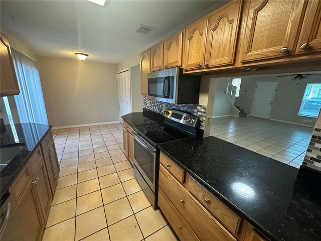 6274 WHISPERING WAY 130, Orlando, FL 32807