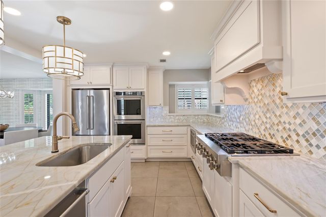 2711 Bent Tree Trail, League City, TX 77573