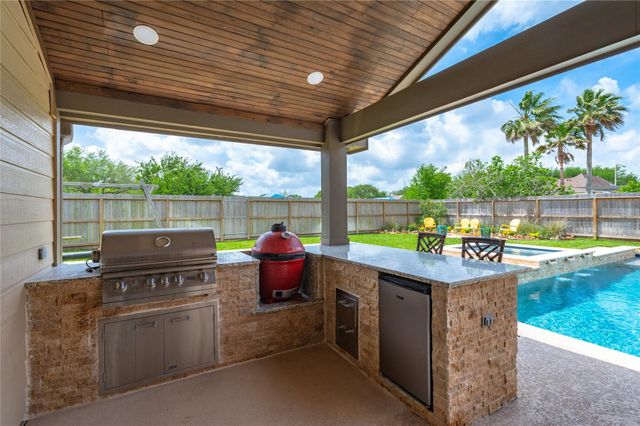 2711 Bent Tree Trail, League City, TX 77573