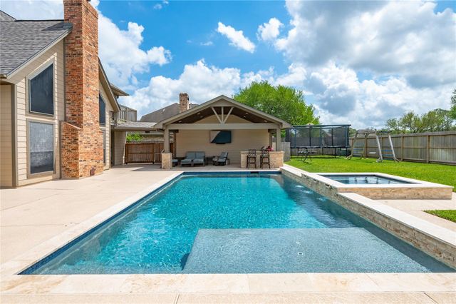 2711 Bent Tree Trail, League City, TX 77573