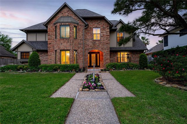 2711 Bent Tree Trail, League City, TX 77573