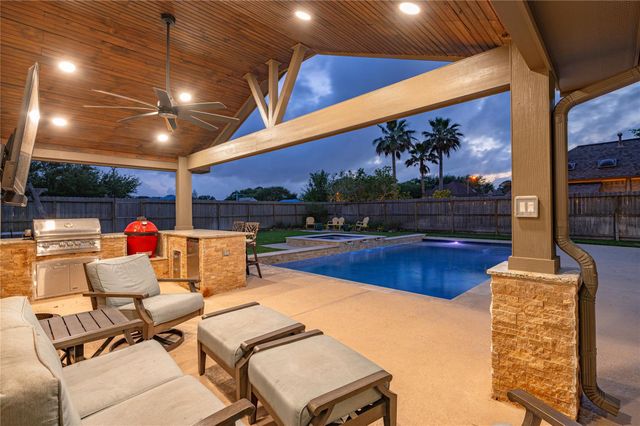 2711 Bent Tree Trail, League City, TX 77573