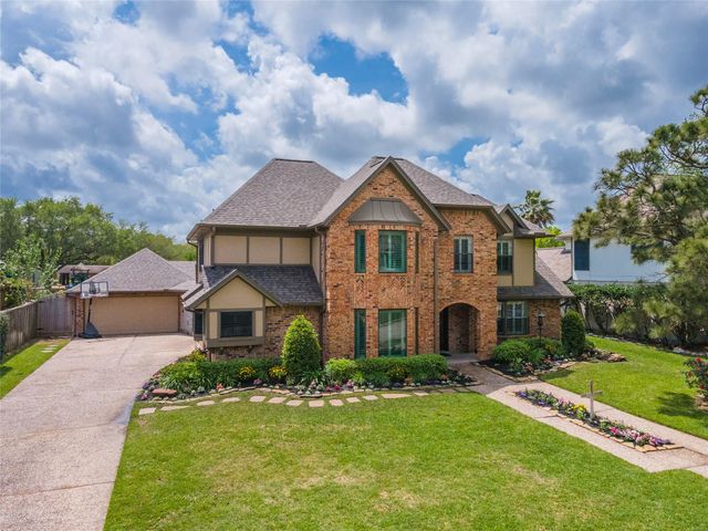 2711 Bent Tree Trail, League City, TX 77573