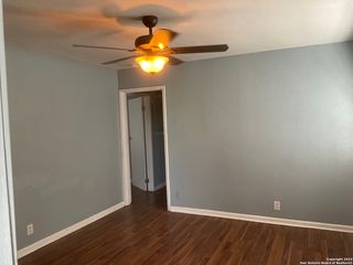 1016 Kampmann Blvd Apt 5, San Antonio, TX 78201