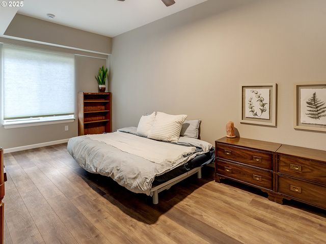 16685 Sw BASELINE Rd, Beaverton, OR 97006