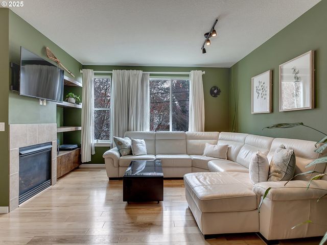 16685 Sw BASELINE Rd, Beaverton, OR 97006