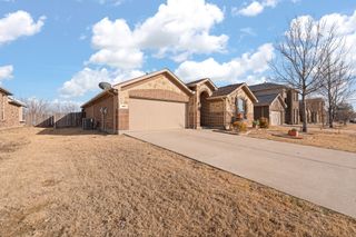 425 Peach Lane, Burleson, TX 76028
