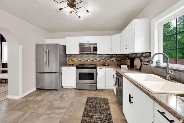 1216 E CRANDALL AVE, Salt Lake City, UT 84106