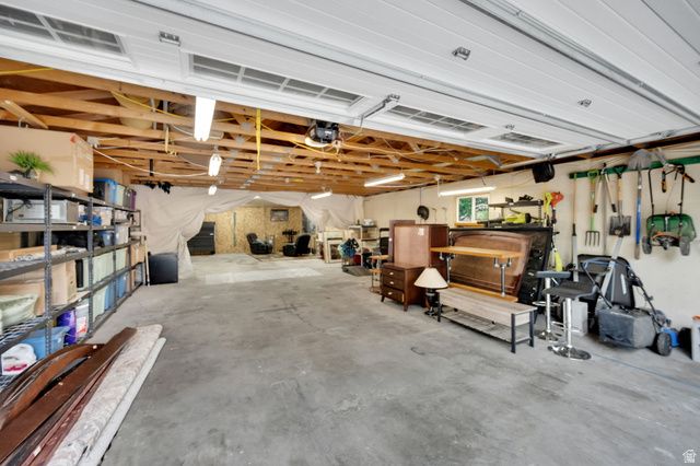 1216 E CRANDALL AVE, Salt Lake City, UT 84106