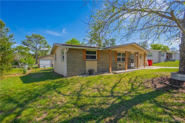 49 S Lee Street, Beverly Hills, FL 34465