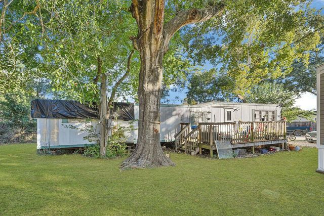 404 West 3rd St, League City, TX 77573