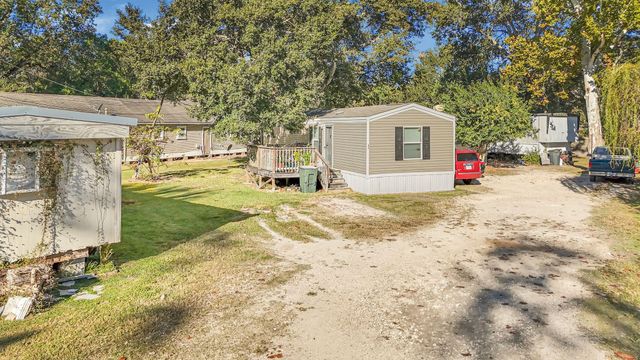 404 West 3rd St, League City, TX 77573